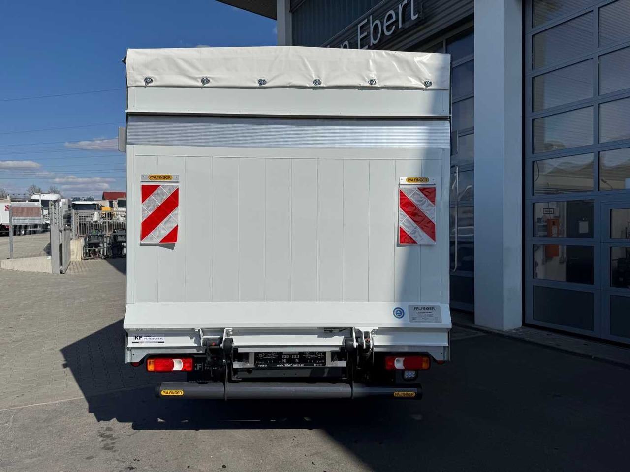 Iveco Daily 50C16 HA8 Pritsche+Plane *LBW* 3x - Utilitaire rideaux coulissants (PLSC): photos 4 Iveco Daily 50C16 HA8 Pritsche+Plane *LBW* 3x - Utilitaire rideaux coulissants (PLSC): photos 4