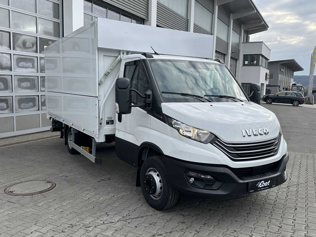 Fourgon grand volume neuf Iveco Daily 70C18 HA8 *LBW*Schwenkwandkoffer*: photos 10