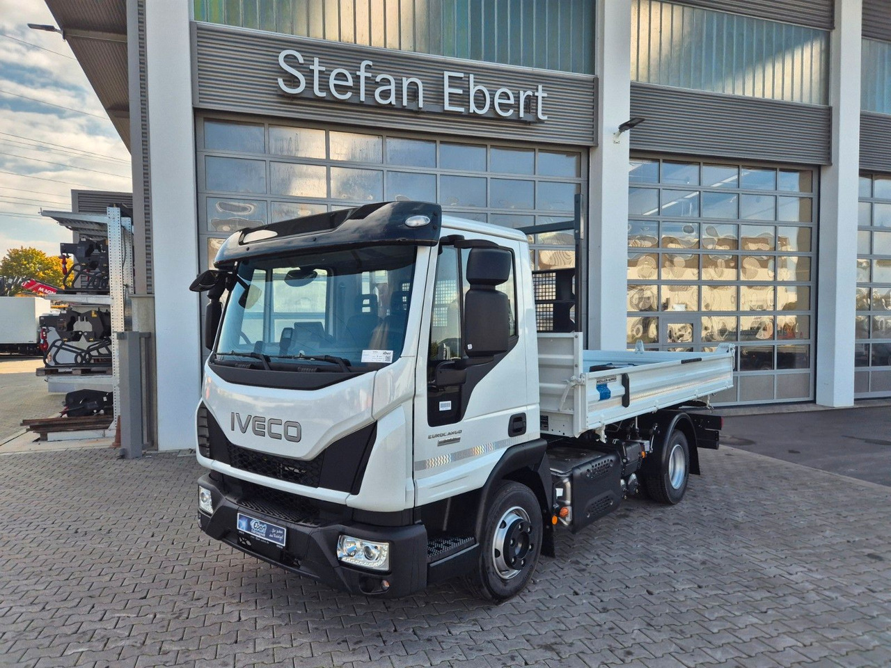 Iveco Eurocargo ML80E21 Meiller 2x AHK 3 Sitze Klima - Utilitaire benne: photos 3 Iveco Eurocargo ML80E21 Meiller 2x AHK 3 Sitze Klima - Utilitaire benne: photos 3