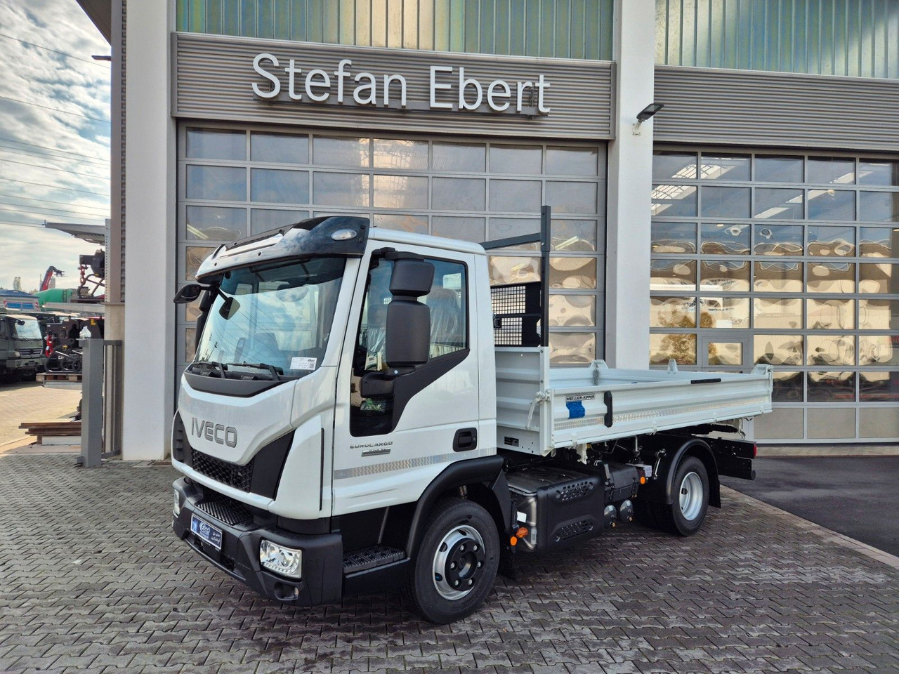 Iveco Eurocargo ML80E21 Meiller 2x AHK 3 Sitze Klima - Utilitaire benne: photos 4 Iveco Eurocargo ML80E21 Meiller 2x AHK 3 Sitze Klima - Utilitaire benne: photos 4