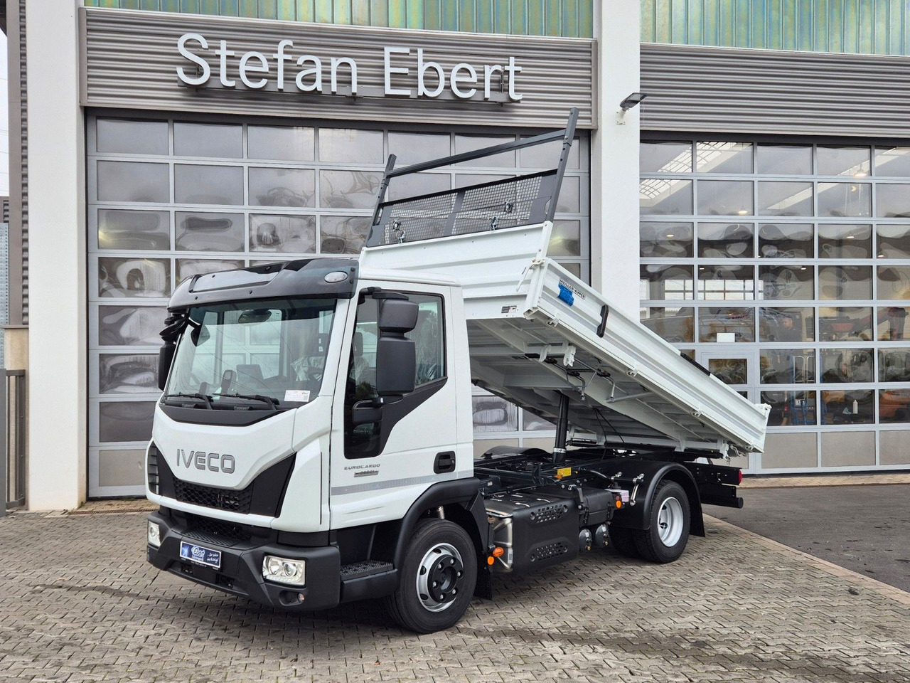 Iveco Eurocargo ML80E21 Meiller Kipper 2x AHK 3 Sitze - Utilitaire benne: photos 1 Iveco Eurocargo ML80E21 Meiller Kipper 2x AHK 3 Sitze - Utilitaire benne: photos 1