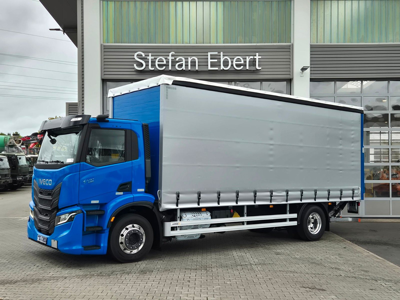 Iveco S-Way AD190S40/P Curtainsider *MirrorCam*LBW* - Camion à rideaux coulissants: photos 4 Iveco S-Way AD190S40/P Curtainsider *MirrorCam*LBW* - Camion à rideaux coulissants: photos 4