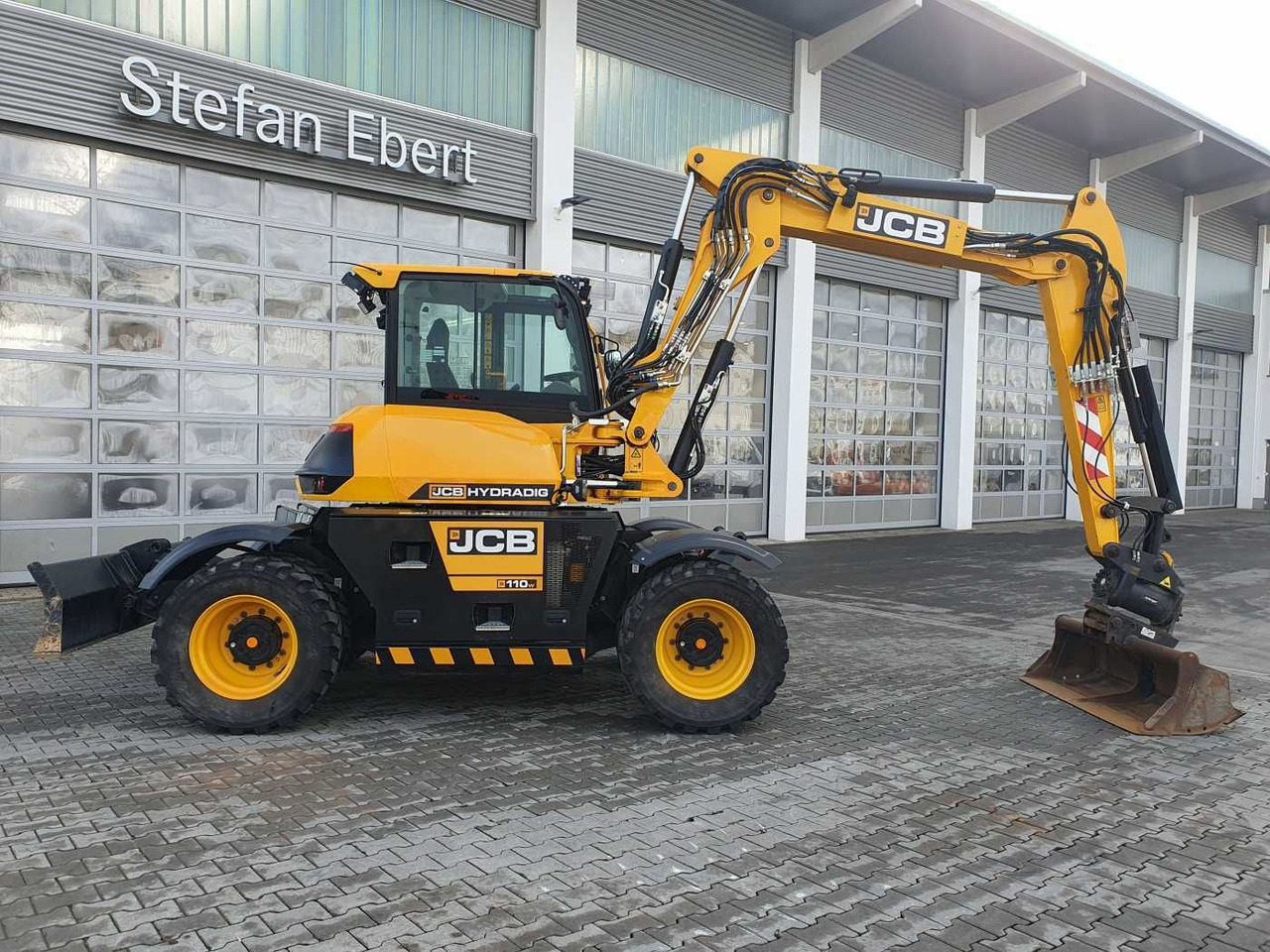 JCB Hydradig HD 110WT / 2022 / nur 239h! / Powertilt - Pelle sur pneus: photos 2 JCB Hydradig HD 110WT / 2022 / nur 239h! / Powertilt - Pelle sur pneus: photos 2