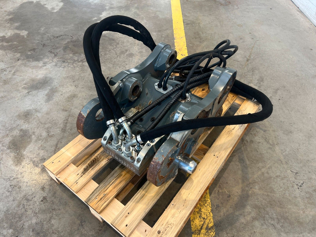 Attache rapide Liebherr SW48 Likufix Schnellwechsler / 2018: photos 9 Attache rapide Liebherr SW48 Likufix Schnellwechsler / 2018: photos 9