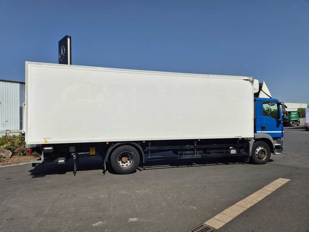 MAN TGM 18.290 4x2 LL Carrier Supra 950Mt LBW - Camion frigorifique: photos 5 MAN TGM 18.290 4x2 LL Carrier Supra 950Mt LBW - Camion frigorifique: photos 5