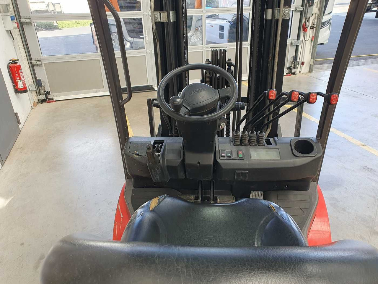 Chariot élévateur à gaz Manitou MI 25 G / Triplex: 4.70m / nur 1.976h! / SS: photos 12