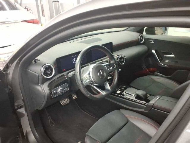 Mercedes-Benz A 180 AMG+LED+IHC+RFK+TotWinkel+SFIntegration - Voiture: photos 3 Mercedes-Benz A 180 AMG+LED+IHC+RFK+TotWinkel+SFIntegration - Voiture: photos 3