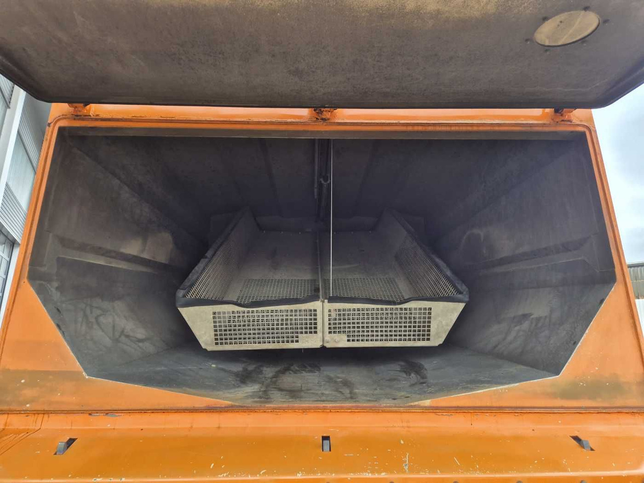 Balayeuse de voirie Mercedes-Benz Actros 2032 A 4x4 Bucher STKF 9500 Airport 30x: photos 8