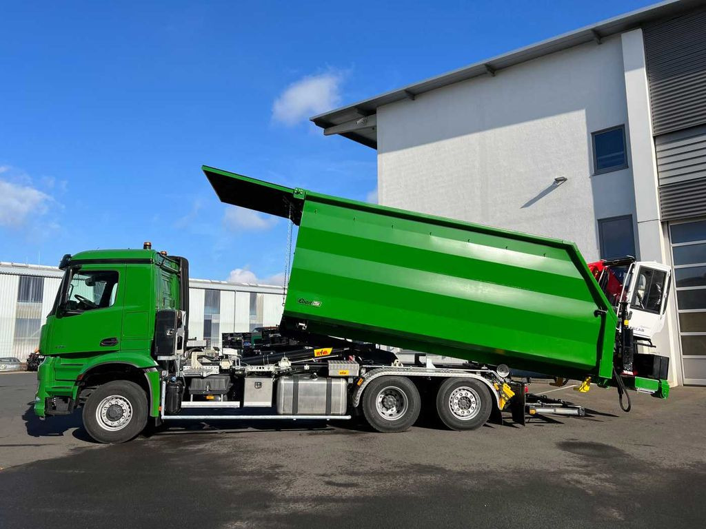 Mercedes-Benz Arocs 2751 6x2 HAD / Abroller EBERT Fällbox Q150 - Camion ampliroll: photos 2 Mercedes-Benz Arocs 2751 6x2 HAD / Abroller EBERT Fällbox Q150 - Camion ampliroll: photos 2