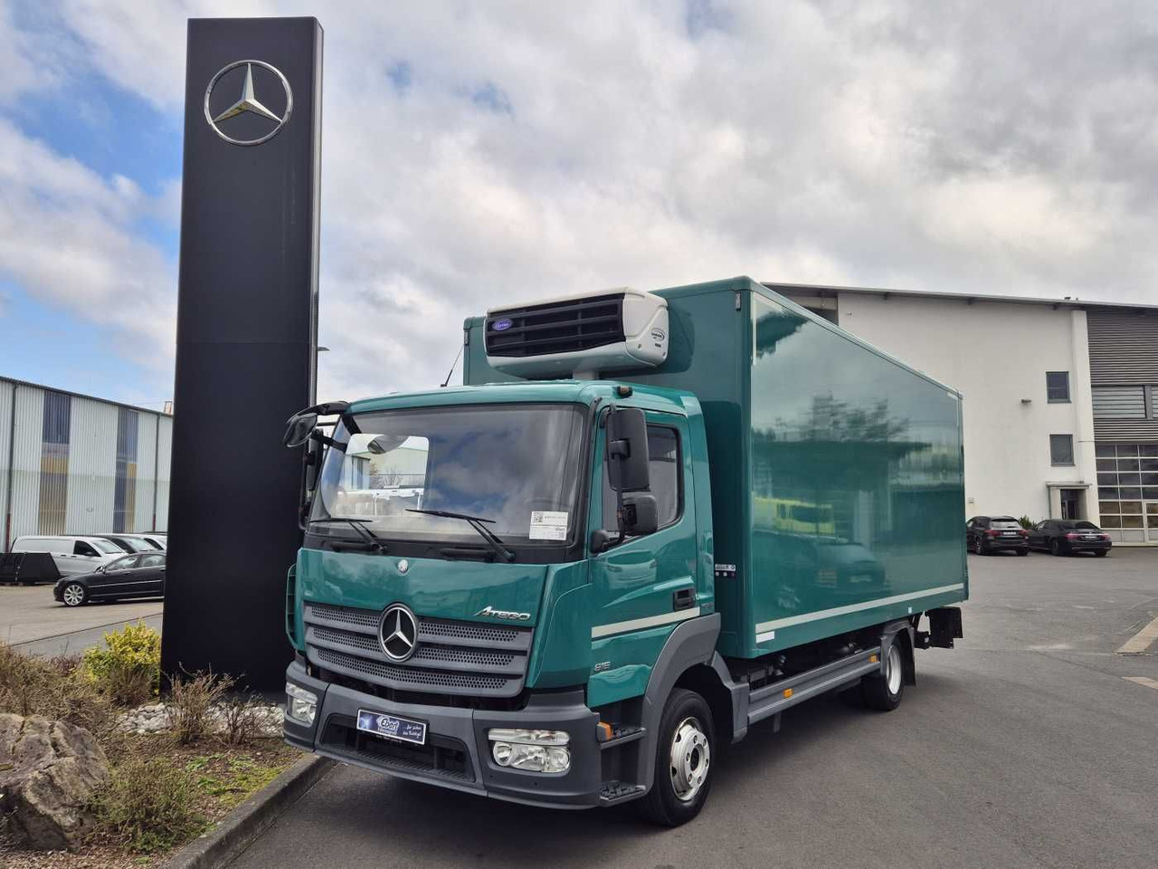 Mercedes-Benz Atego 816 L Carrier Xarios 500 Ladebordwand Tür - Utilitaire frigorifique: photos 1 Mercedes-Benz Atego 816 L Carrier Xarios 500 Ladebordwand Tür - Utilitaire frigorifique: photos 1