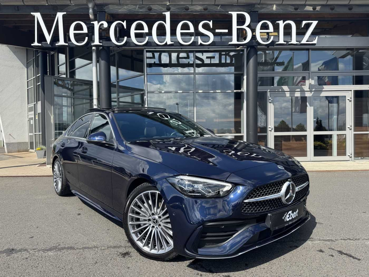 Mercedes-Benz C 200 4M 9G AMG+Pano+DistrPro+AHK+360+ Ambiente - Voiture: photos 1 Mercedes-Benz C 200 4M 9G AMG+Pano+DistrPro+AHK+360+ Ambiente - Voiture: photos 1