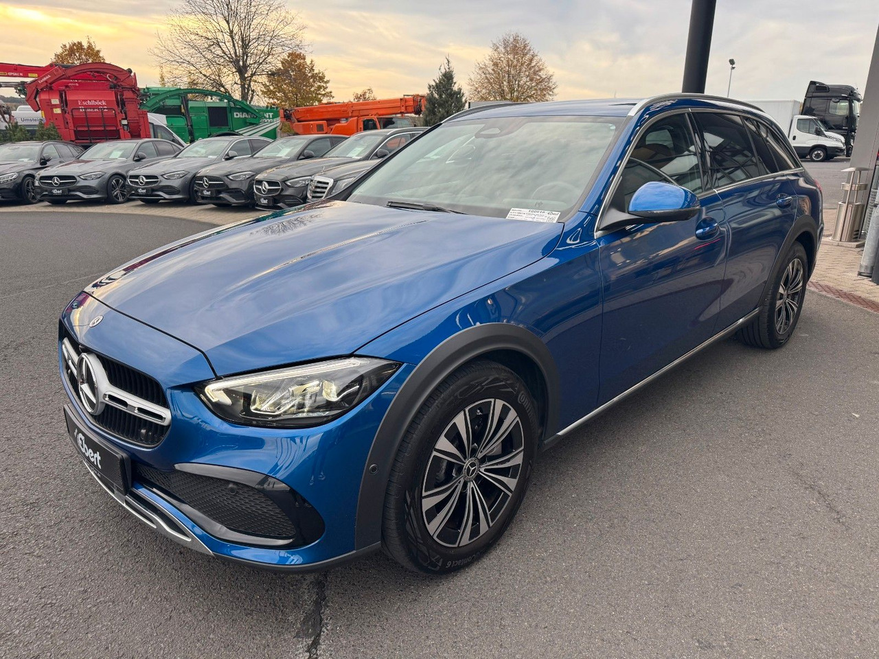 Mercedes-Benz C 200 T All Terrain 4M+Ambiente+360+Augmented - Voiture break: photos 2 Mercedes-Benz C 200 T All Terrain 4M+Ambiente+360+Augmented - Voiture break: photos 2