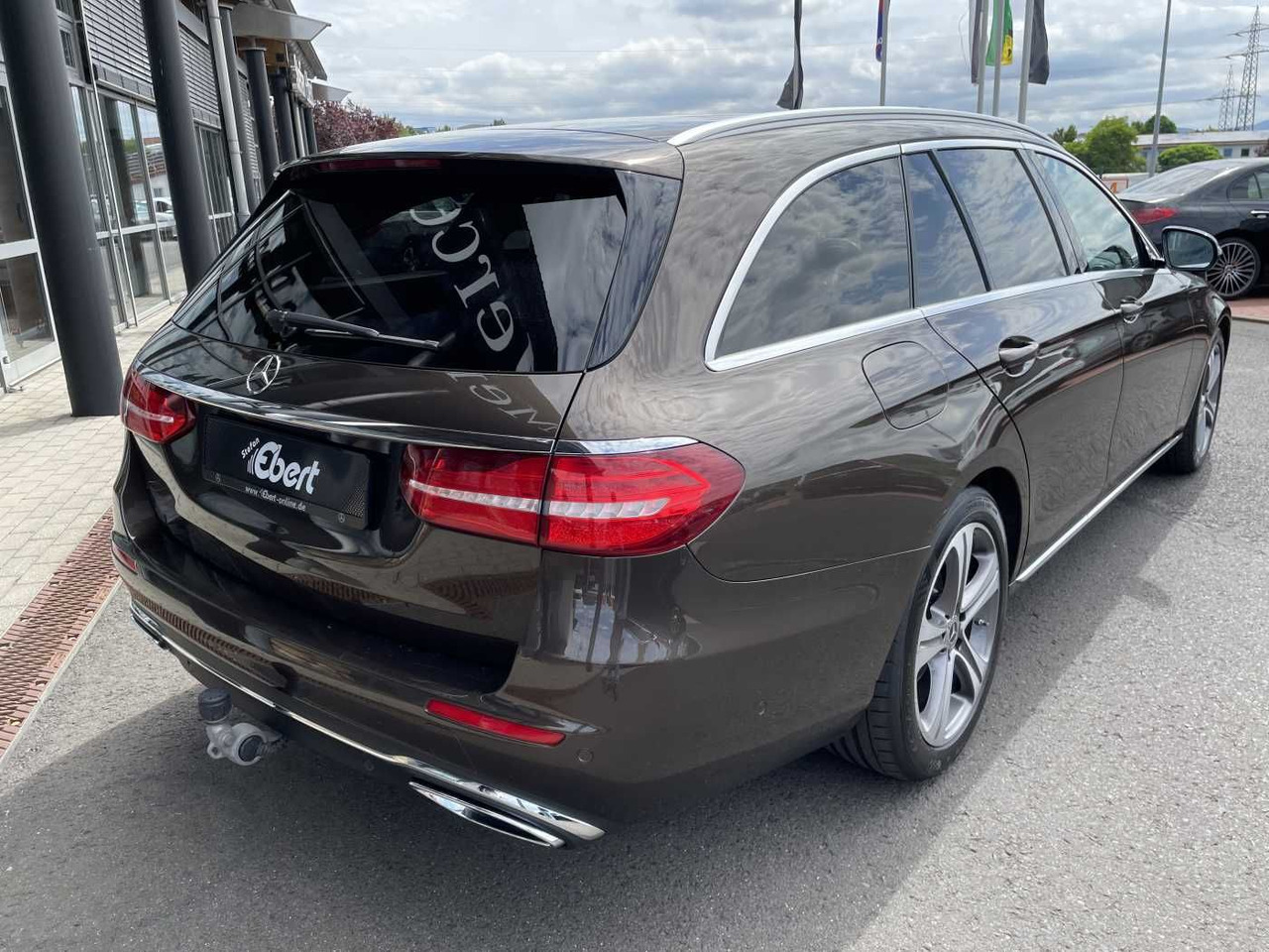 Mercedes-Benz E 220 d T 9G Avantgarde AHK+Memory+ Distr+R-Kame - Voiture: photos 4 Mercedes-Benz E 220 d T 9G Avantgarde AHK+Memory+ Distr+R-Kame - Voiture: photos 4