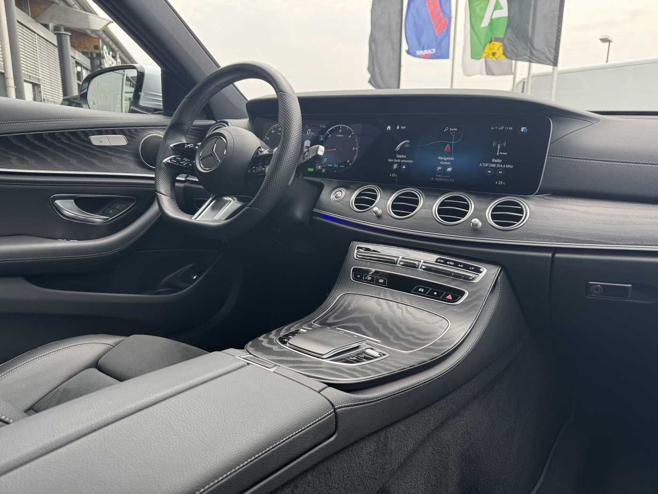 Voiture Mercedes-Benz E 220d T AMG+AHK+ESD+RKamera+TotW+ Ambiente: photos 14
