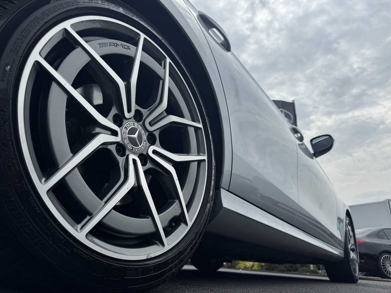 Mercedes-Benz E 220d T AMG+AHK+ESD+RKamera+TotW+ Ambiente - Voiture: photos 5 Mercedes-Benz E 220d T AMG+AHK+ESD+RKamera+TotW+ Ambiente - Voiture: photos 5