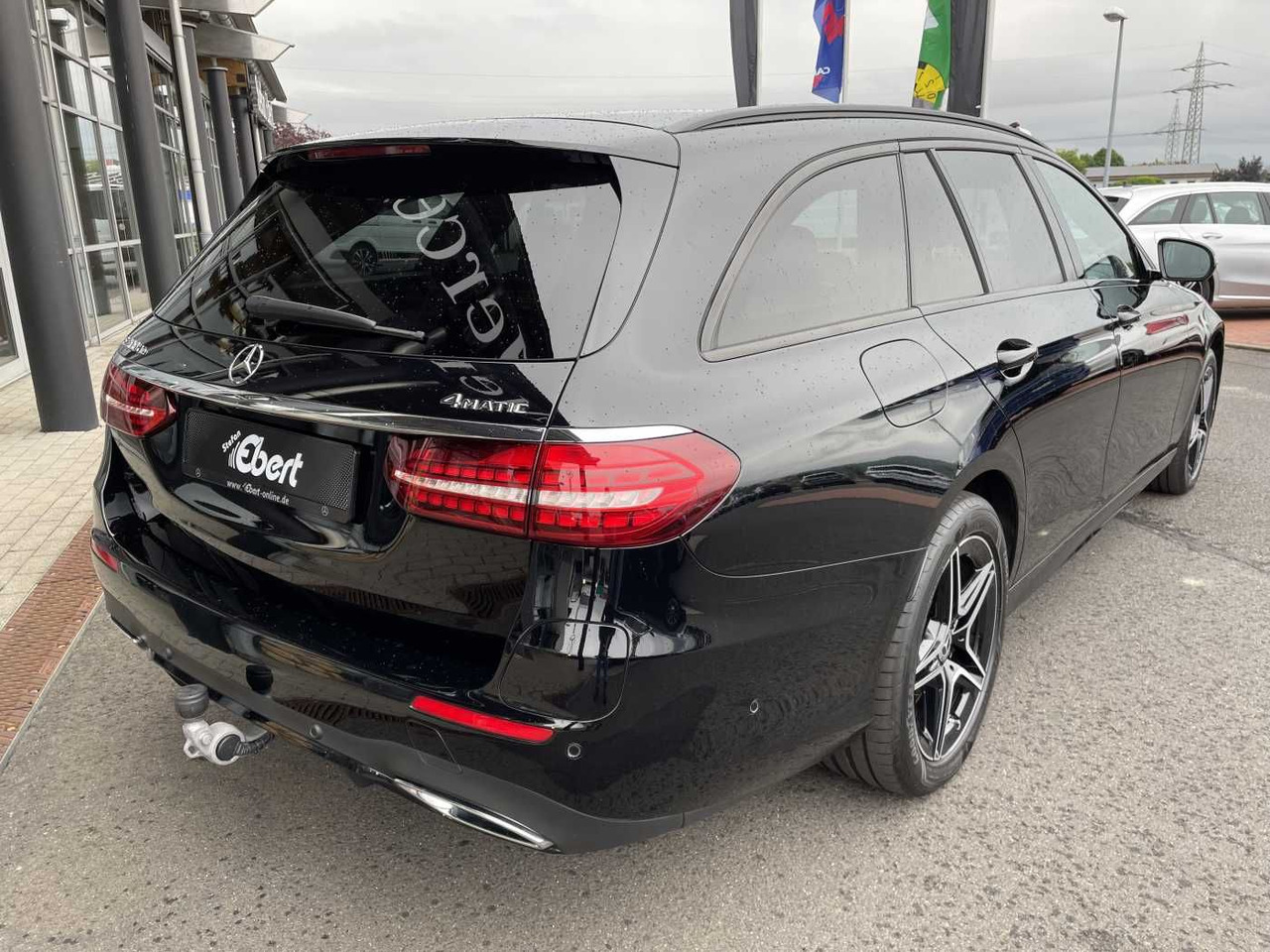 Mercedes-Benz E 300 T de 4M AMG+AHK+Distr+Burm+ R-Kamera+Carpl - Voiture break: photos 4 Mercedes-Benz E 300 T de 4M AMG+AHK+Distr+Burm+ R-Kamera+Carpl - Voiture break: photos 4