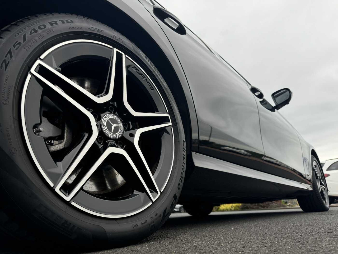 Mercedes-Benz E 300de T AMG+Pano+DistrPlus+Night +AHK+360+Ambi - Voiture: photos 5 Mercedes-Benz E 300de T AMG+Pano+DistrPlus+Night +AHK+360+Ambi - Voiture: photos 5