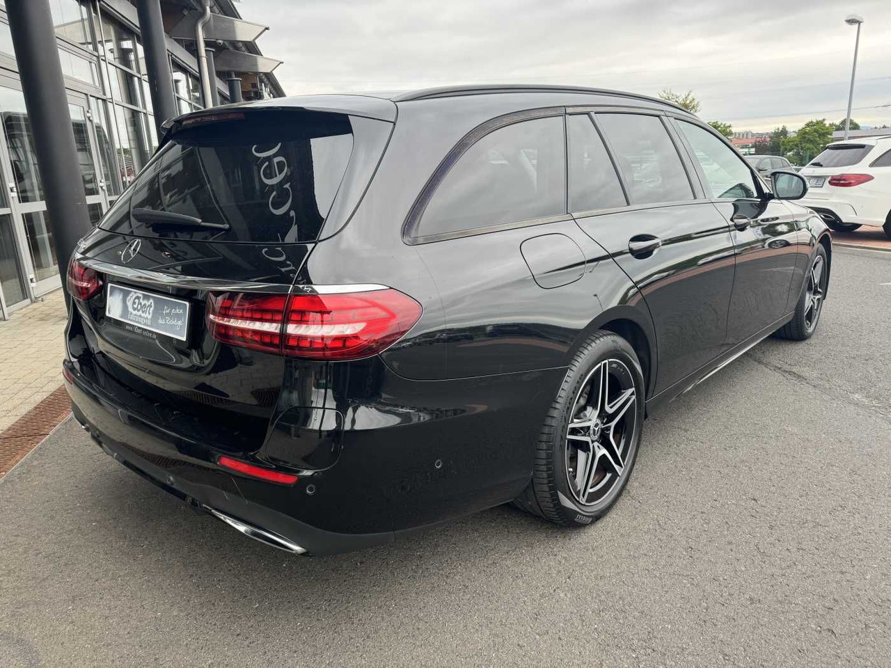 Mercedes-Benz E 300de T AMG+Pano+DistrPlus+Night +AHK+360+Ambi - Voiture: photos 4 Mercedes-Benz E 300de T AMG+Pano+DistrPlus+Night +AHK+360+Ambi - Voiture: photos 4