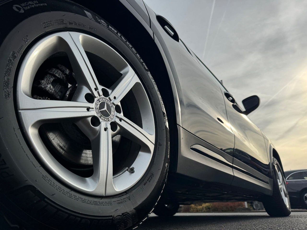 Mercedes-Benz GLA 200 AMG+Pano+Distr+Ambiente+Multibeam+ - SUV: photos 5 Mercedes-Benz GLA 200 AMG+Pano+Distr+Ambiente+Multibeam+ - SUV: photos 5