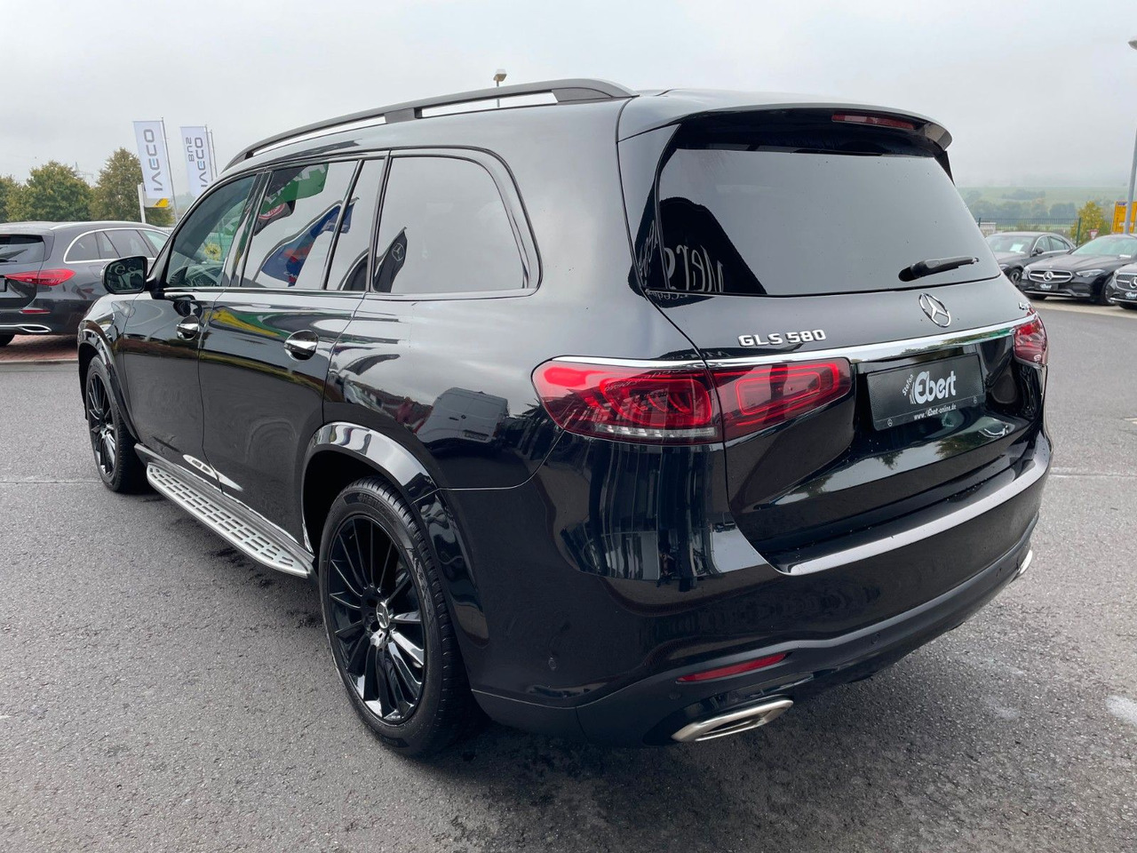 Mercedes-Benz GLS 580 4M AMG Pano+AHK+Burm+7Sitz+HUD+Fond+VOLL - SUV: photos 3 Mercedes-Benz GLS 580 4M AMG Pano+AHK+Burm+7Sitz+HUD+Fond+VOLL - SUV: photos 3