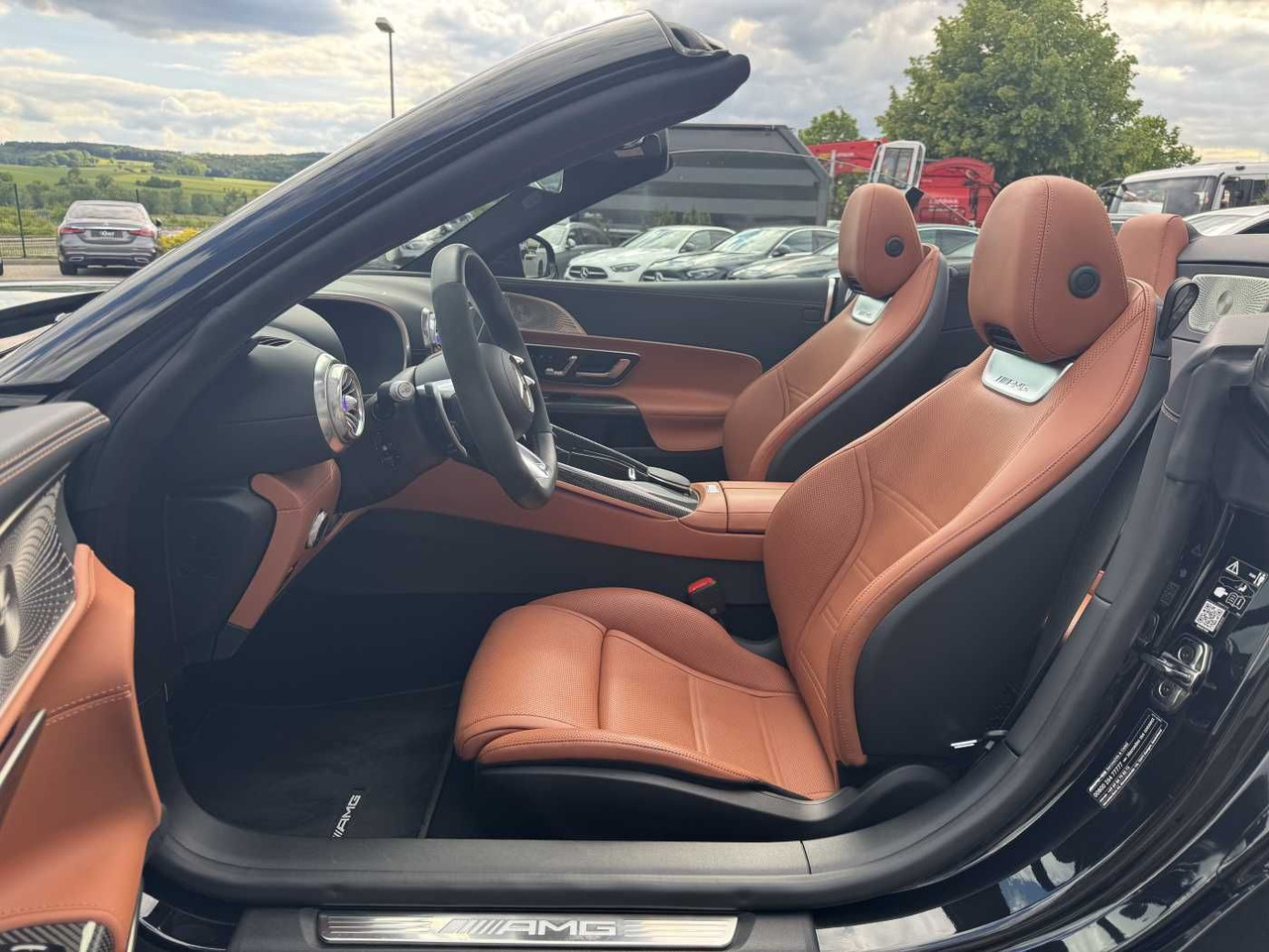 Mercedes-Benz SL 63 AMG 4M Digital+Massage+Distr+360+HUD+ - Voiture: photos 2 Mercedes-Benz SL 63 AMG 4M Digital+Massage+Distr+360+HUD+ - Voiture: photos 2