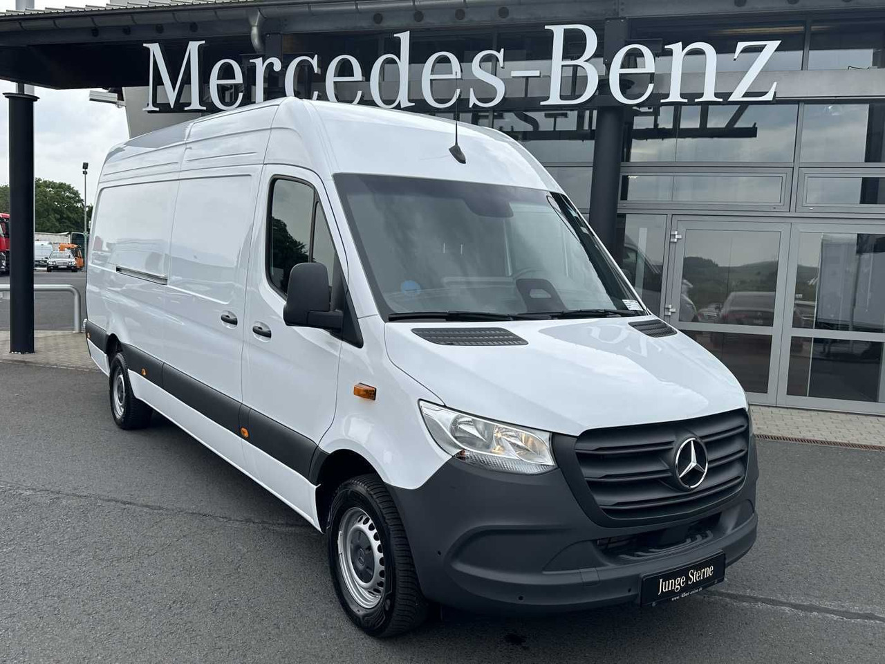 Mercedes-Benz Sprinter 317 CDI 4325 9G AHK Klima Kamera MBUX - Fourgon utilitaire: photos 1 Mercedes-Benz Sprinter 317 CDI 4325 9G AHK Klima Kamera MBUX - Fourgon utilitaire: photos 1