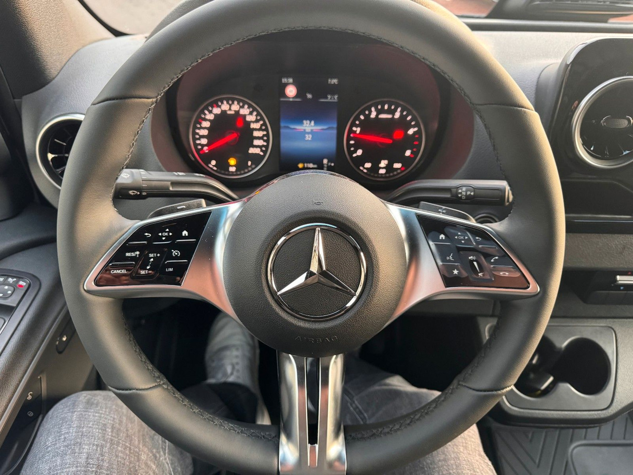 Fourgon utilitaire Mercedes-Benz Sprinter 319 CDI 4325 Klima Kamera AHK LED: photos 15