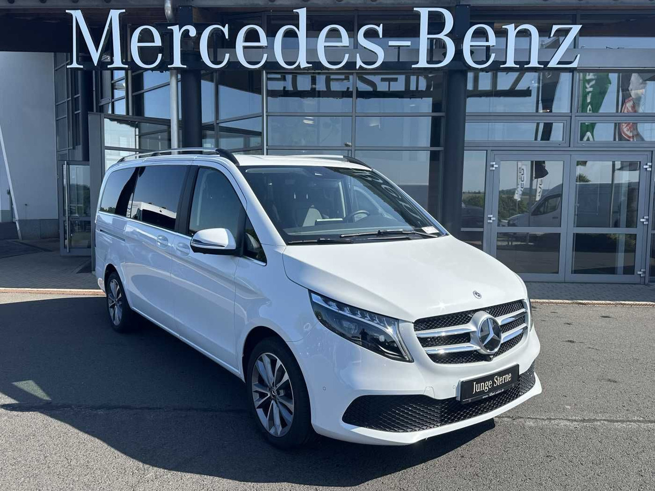 Mercedes-Benz V 300 d AVA ED 6Sitze Burmester 360Kamera el Tür - Transport de personnes: photos 1 Mercedes-Benz V 300 d AVA ED 6Sitze Burmester 360Kamera el Tür - Transport de personnes: photos 1