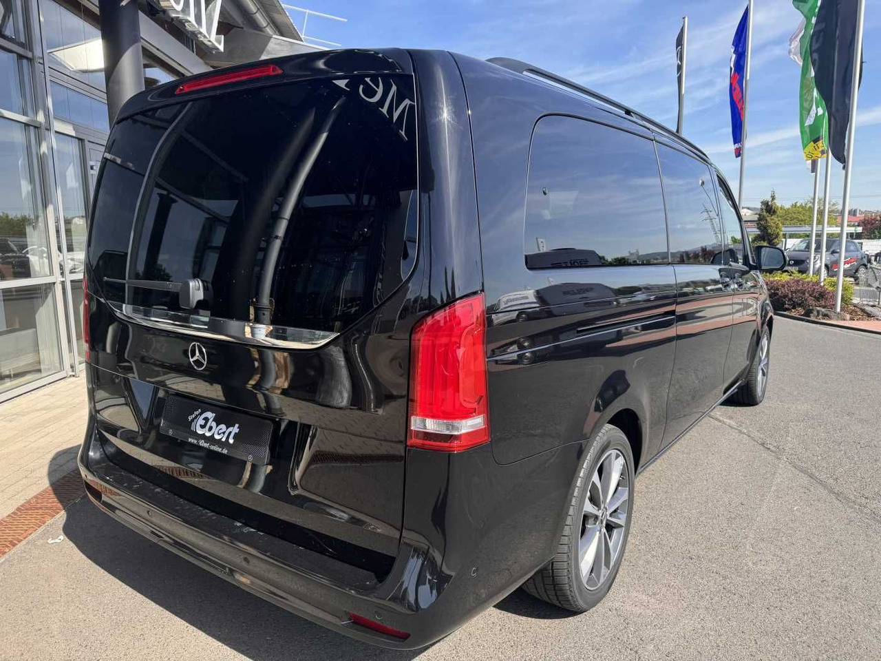 Mercedes-Benz V 300 d AVA Extralang AIRMATIC Standheiz 360Kam - Voiture: photos 4 Mercedes-Benz V 300 d AVA Extralang AIRMATIC Standheiz 360Kam - Voiture: photos 4