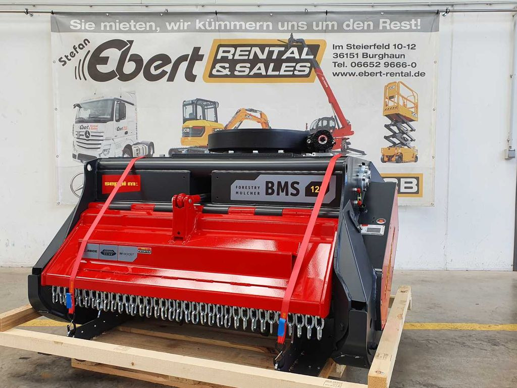 Seppi M. BMS 125 / 13-30t Forstmulcher Drehmotor Seppi M. BMS 125 / 13-30t Forstmulcher Drehmotor - Broyeur forestier: photos 1 Seppi M. BMS 125 / 13-30t Forstmulcher Drehmotor Seppi M. BMS 125 / 13-30t Forstmulcher Drehmotor - Broyeur forestier: photos 1