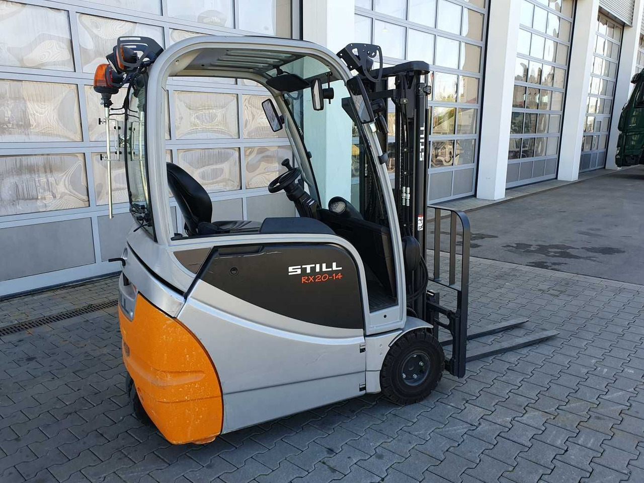 Still RX20-14 / 2023 / Triplex: 4.30m! / 100h! / SS - Chariot élévateur électrique: photos 2 Still RX20-14 / 2023 / Triplex: 4.30m! / 100h! / SS - Chariot élévateur électrique: photos 2