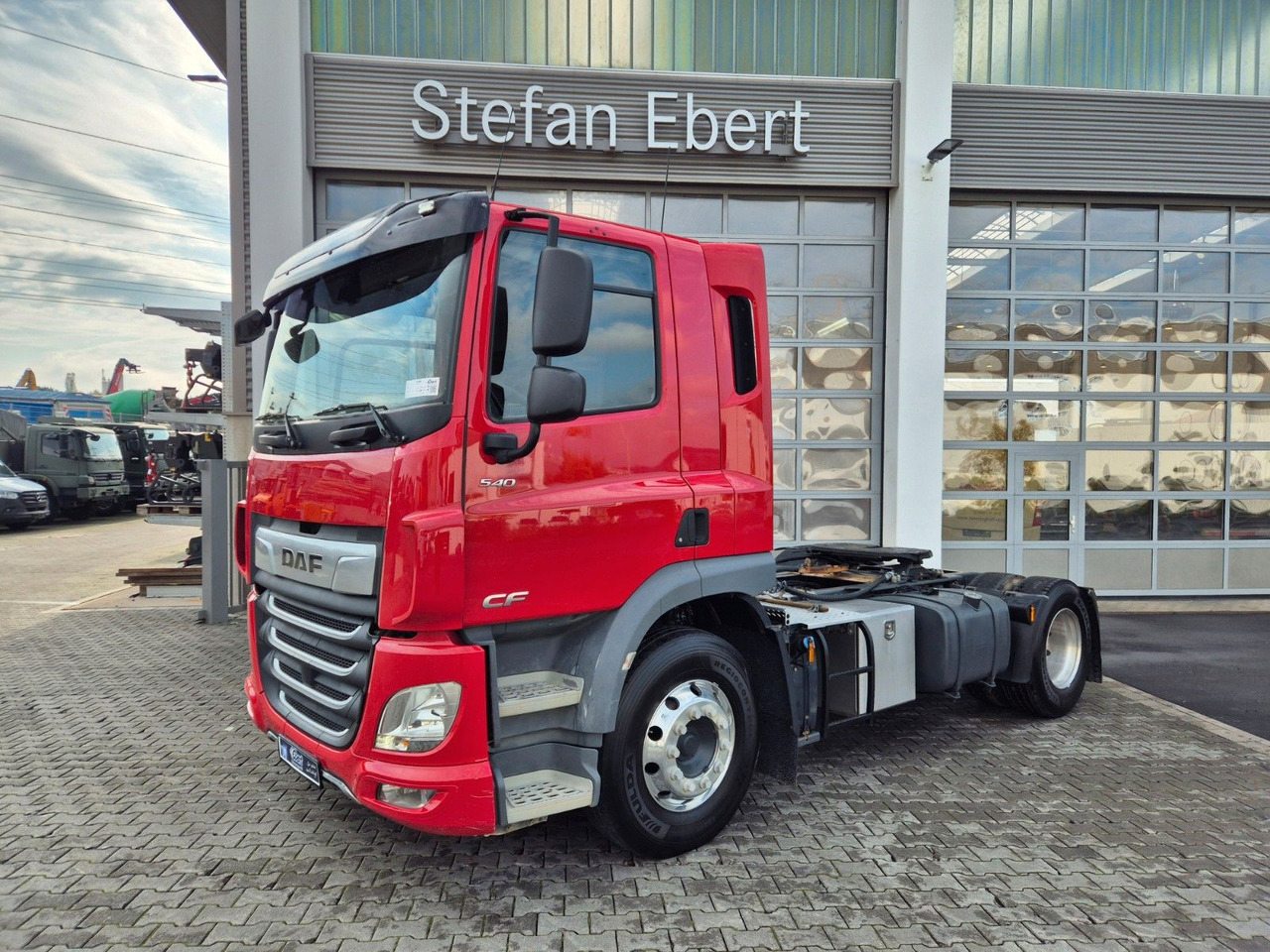 DAF CF 450 FT 4x2 Hydraulik Alu-Felgen - Tracteur routier: photos 1 DAF CF 450 FT 4x2 Hydraulik Alu-Felgen - Tracteur routier: photos 1