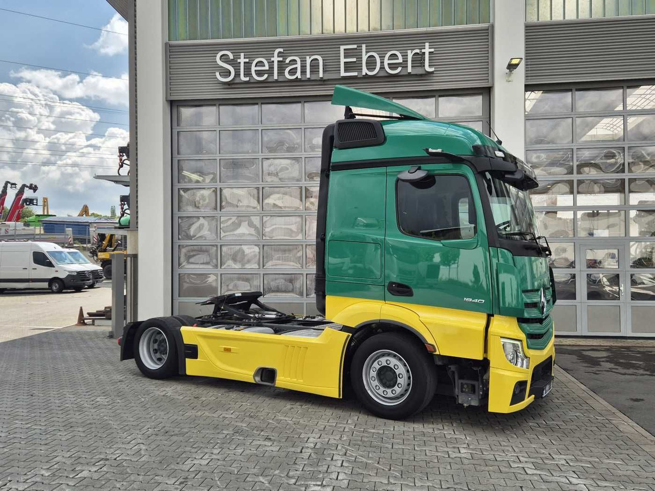 Mercedes-Benz Actros 1840 LSnRL Retarder Hubsattelplatte Xenon - Tracteur routier: photos 4 Mercedes-Benz Actros 1840 LSnRL Retarder Hubsattelplatte Xenon - Tracteur routier: photos 4