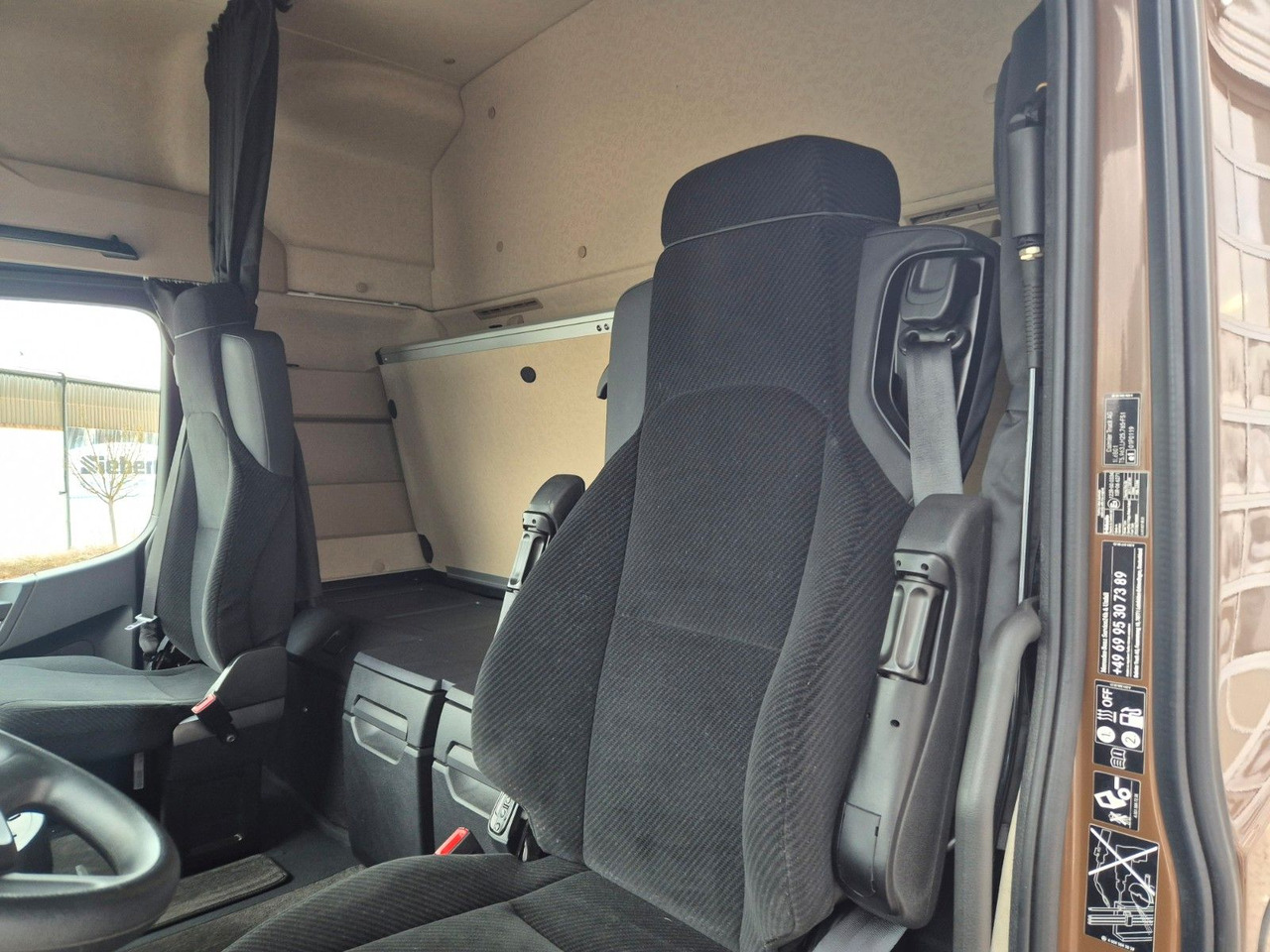 Tracteur routier Mercedes-Benz Actros 1848 LS Öl-Retarder Standklima BigSpace: photos 20