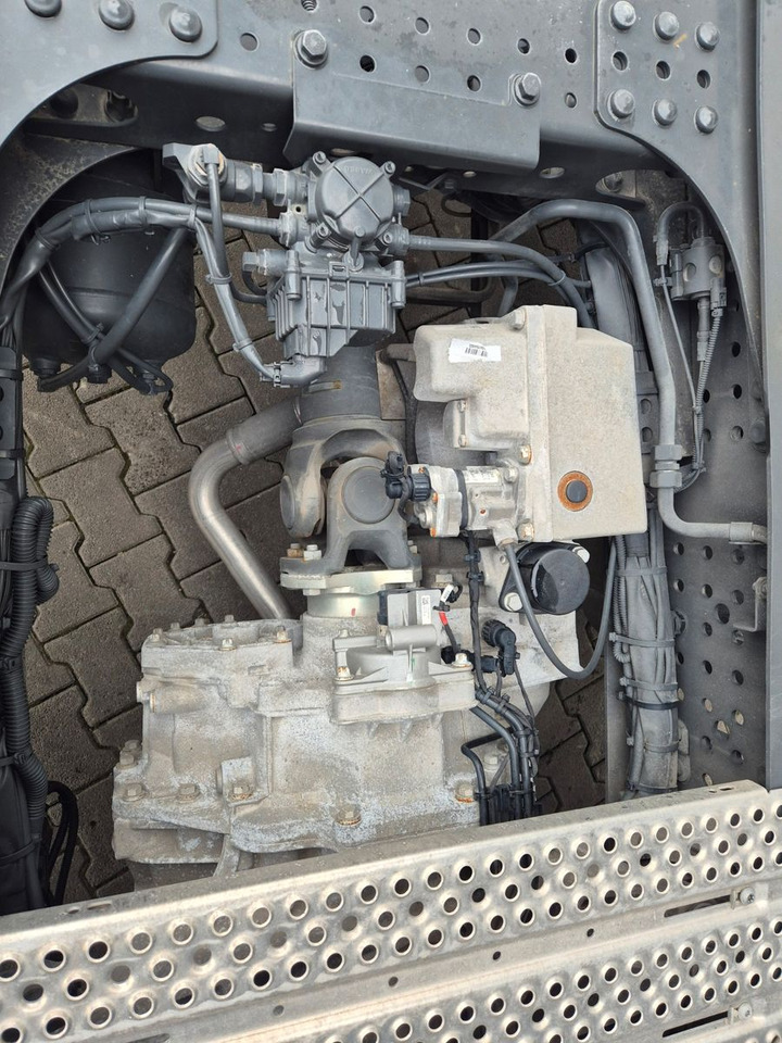 Tracteur routier Mercedes-Benz Actros 1848 LS Öl-Retarder Standklima BigSpace: photos 12