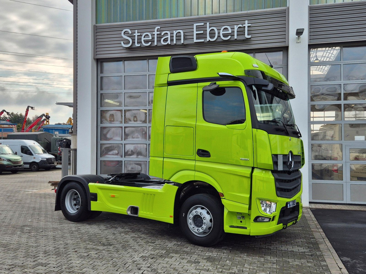 Mercedes-Benz Actros 1851 LS Öl-Retarder Standklima Mirror Big - Tracteur routier: photos 2 Mercedes-Benz Actros 1851 LS Öl-Retarder Standklima Mirror Big - Tracteur routier: photos 2