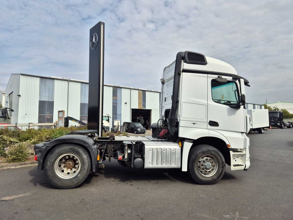 Mercedes-Benz Arocs 1845 LS 4x4 HAD Retarder Hydraulik Navi Mercedes-Benz Arocs 1845 LS 4x4 HAD Retarder Hydraulik Navi - Tracteur routier: photos 5 Mercedes-Benz Arocs 1845 LS 4x4 HAD Retarder Hydraulik Navi Mercedes-Benz Arocs 1845 LS 4x4 HAD Retarder Hydraulik Navi - Tracteur routier: photos 5