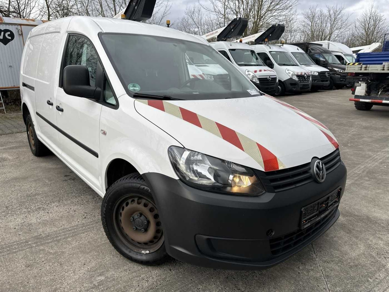 Volkswagen VW Caddy 2.0 TDI 4Motion Maxi Kasten Regal - Fourgon utilitaire: photos 2 Volkswagen VW Caddy 2.0 TDI 4Motion Maxi Kasten Regal - Fourgon utilitaire: photos 2
