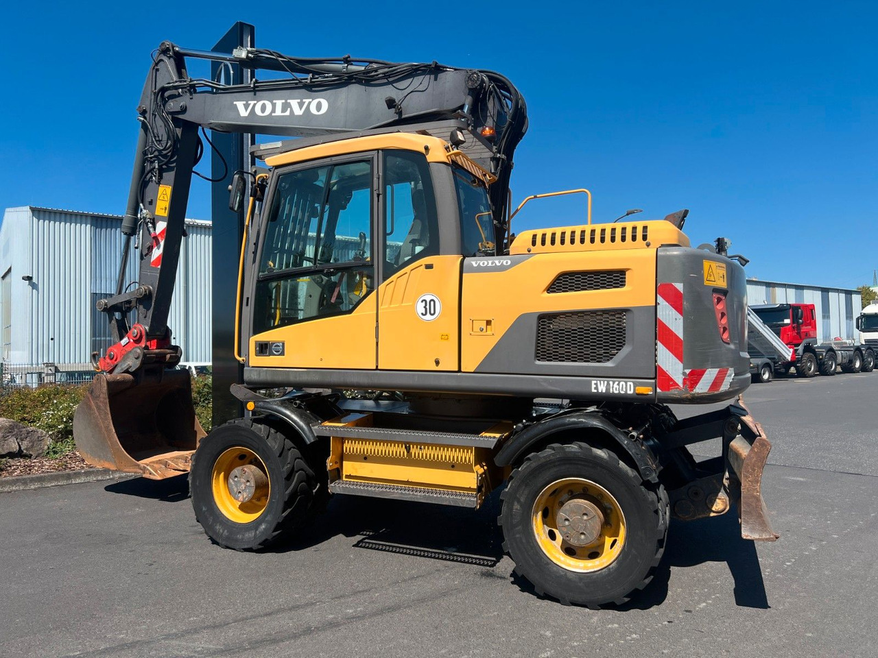 Volvo EW160D / 2014 / 1xTieflöffel / Forstschutzgitter - Pelle sur pneus: photos 3 Volvo EW160D / 2014 / 1xTieflöffel / Forstschutzgitter - Pelle sur pneus: photos 3