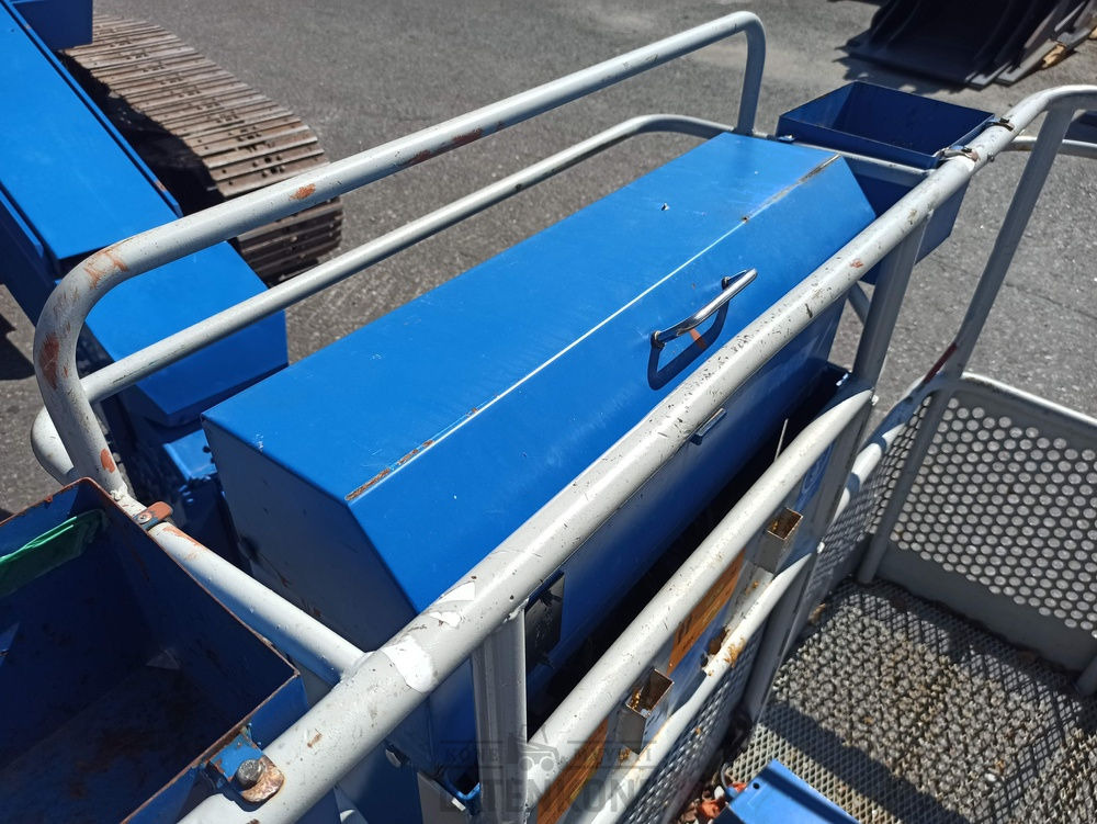 Nacelle articulée Aichi SR123 Tela-alustainen kuukulkija: photos 12