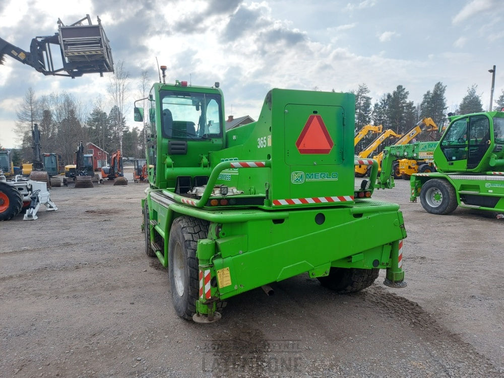 Merlo ROTO 40.25MCSS with basket, remote, jib - Chariot télescopique: photos 5 Merlo ROTO 40.25MCSS with basket, remote, jib - Chariot télescopique: photos 5