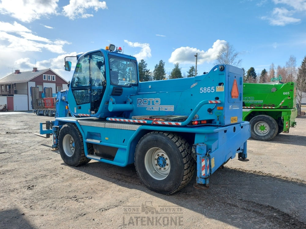 Merlo Roto 40.25MCSS with basket and jib - Chariot télescopique: photos 3 Merlo Roto 40.25MCSS with basket and jib - Chariot télescopique: photos 3