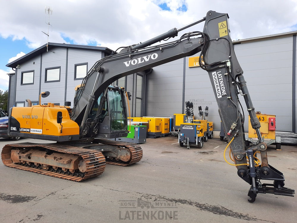 Volvo EC140CL telakaivinkone - Pelle sur chenille: photos 2 Volvo EC140CL telakaivinkone - Pelle sur chenille: photos 2