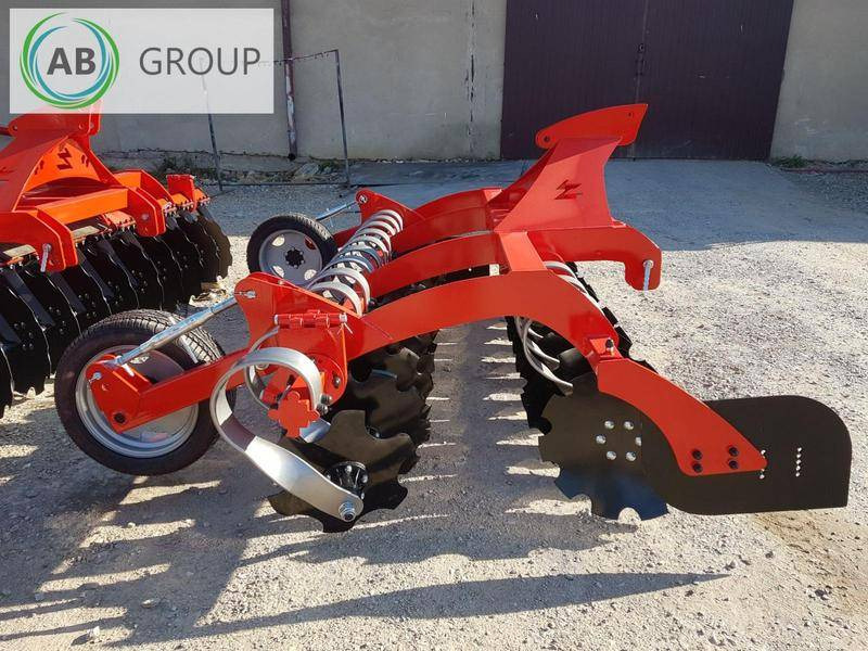 Awemak front-mounted disc harrow OZYRYS BTF 30 - Cover crop: photos 2 Awemak front-mounted disc harrow OZYRYS BTF 30 - Cover crop: photos 2