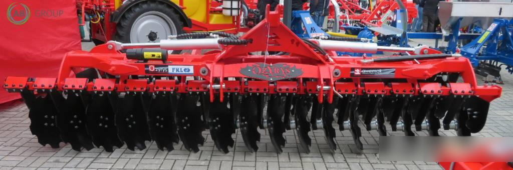 Awemak hydraulic folding disc harrow Ozyrys BTH40, 4 m - Cover crop: photos 1 Awemak hydraulic folding disc harrow Ozyrys BTH40, 4 m - Cover crop: photos 1