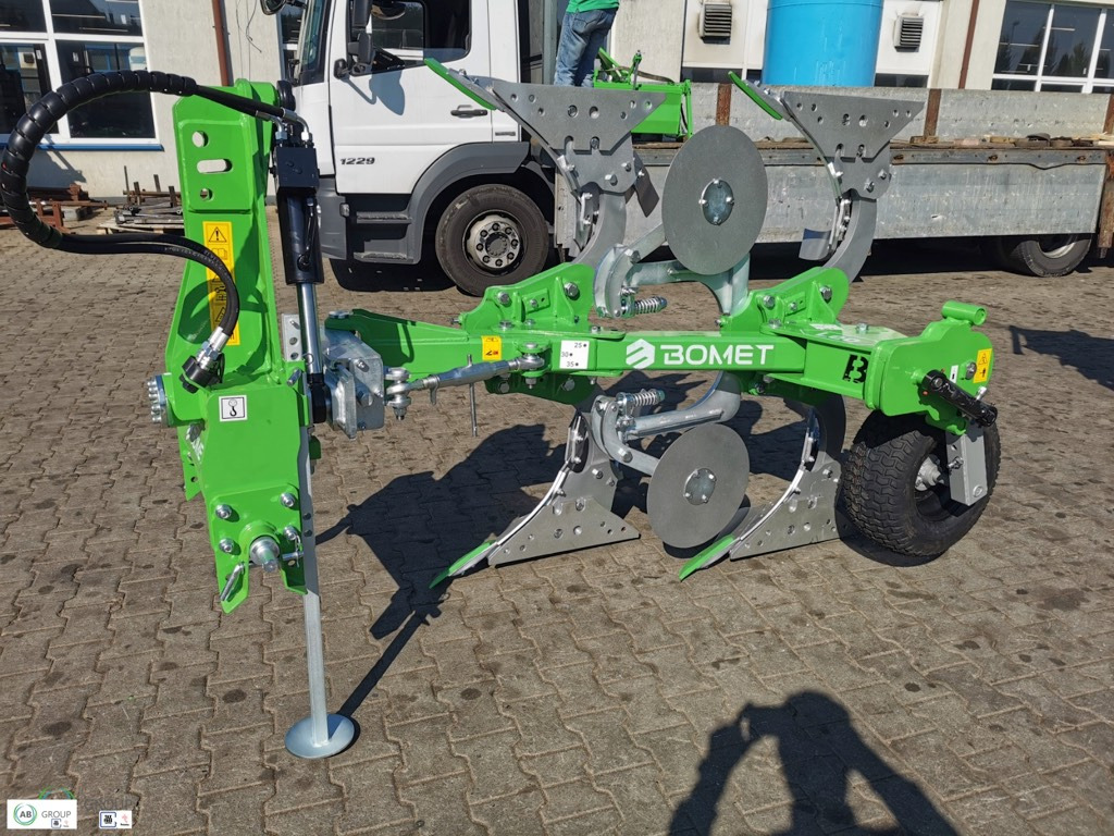 Bomet reversible plow Leo U063 - Charrue: photos 1 Bomet reversible plow Leo U063 - Charrue: photos 1