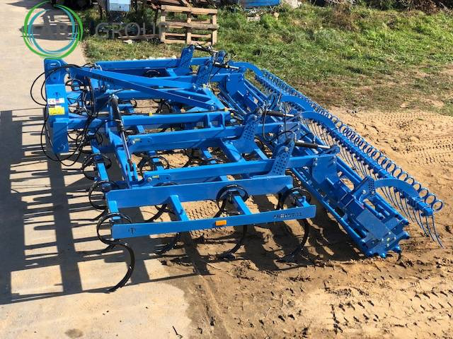 Cultivator and stubble cultivator hydraulically folded 5 m Agristal KUŚ - Bineuse: photos 4 Cultivator and stubble cultivator hydraulically folded 5 m Agristal KUŚ - Bineuse: photos 4