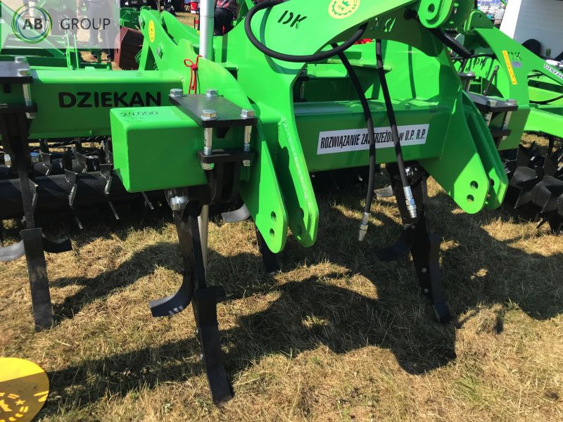 Dziekan chisel plow CENTAUR 2.5 m PDBC25F2Z2 - Décompacteur: photos 4 Dziekan chisel plow CENTAUR 2.5 m PDBC25F2Z2 - Décompacteur: photos 4