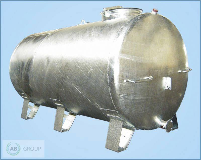 Inofama Stationary water tank 2500 l - Citerne: photos 1 Inofama Stationary water tank 2500 l - Citerne: photos 1