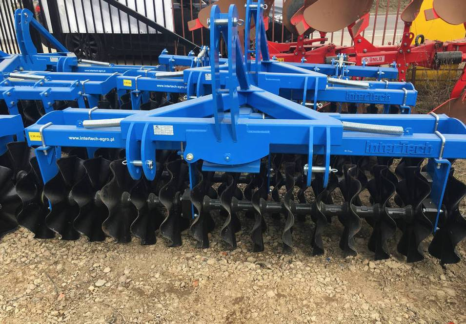 Inter-Tech front disc cultivator 3 m with flat bar drag BAP02 - Cover crop: photos 3 Inter-Tech front disc cultivator 3 m with flat bar drag BAP02 - Cover crop: photos 3